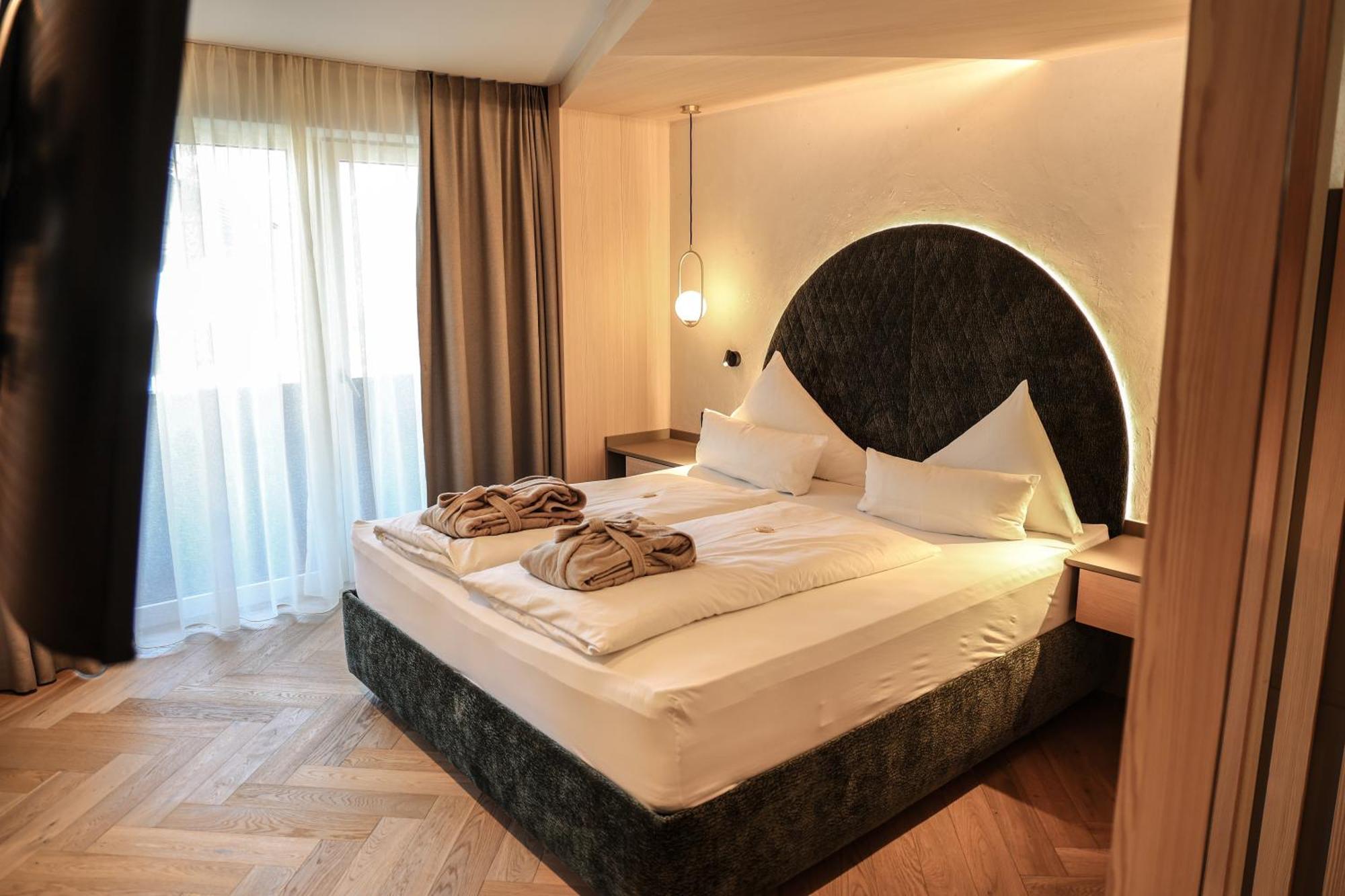 Metzgerwirt Hotel Hippach Bagian luar foto